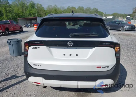 2025 Nissan Kicks Sr Intelligent Awd z USA, uszkodzony, nr VIN 3N8AP6DBXSL314232